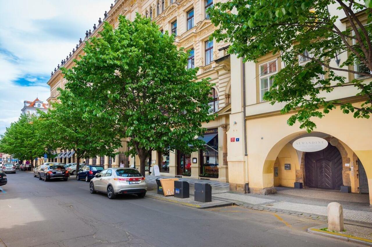 阿尔曼迪公寓式酒店 布拉格 外观 照片
